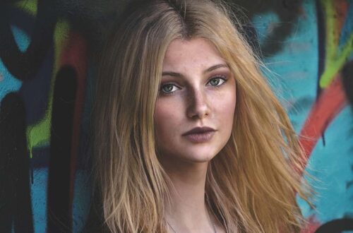 Artistic beauty portrait of a woman